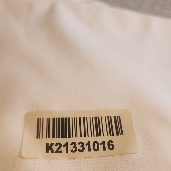 Luxurious Signature Hemmed Sheet Set - Classic White - Picture 6 of 6